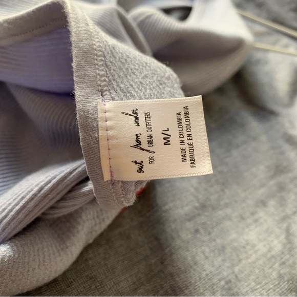 Baby blue crop top (twist top / tank) - Picture 2 of 3